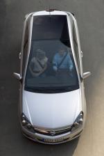 Opel Astra GTC 2005 года